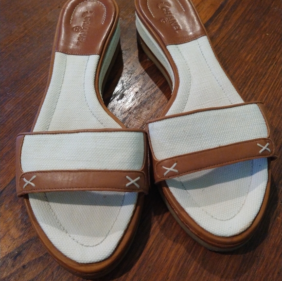 Chanel sandals - Picture 1 of 7